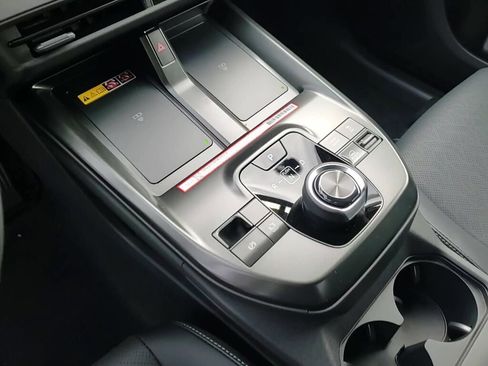 New 2026 Subaru Solterra Premium image 19