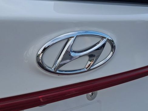 Used 2023 Hyundai Santa Fe SEL w/ Premium Package AWD/4WD image 32