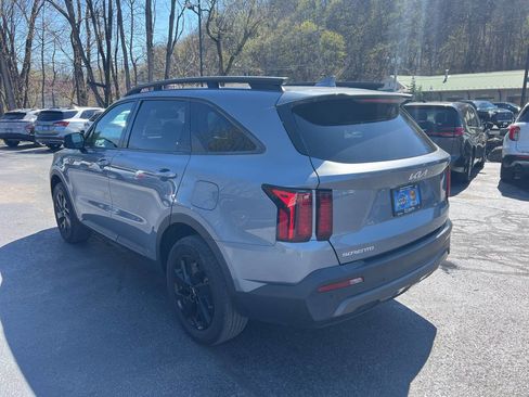 Used 2023 Kia Sorento S w/ Panoramic Sunroof Package AWD/4WD image 7