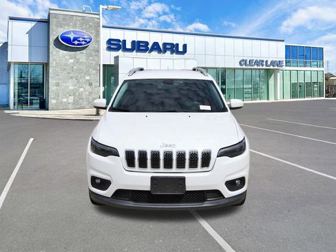 Used 2019 Jeep Cherokee Latitude Plus image 2