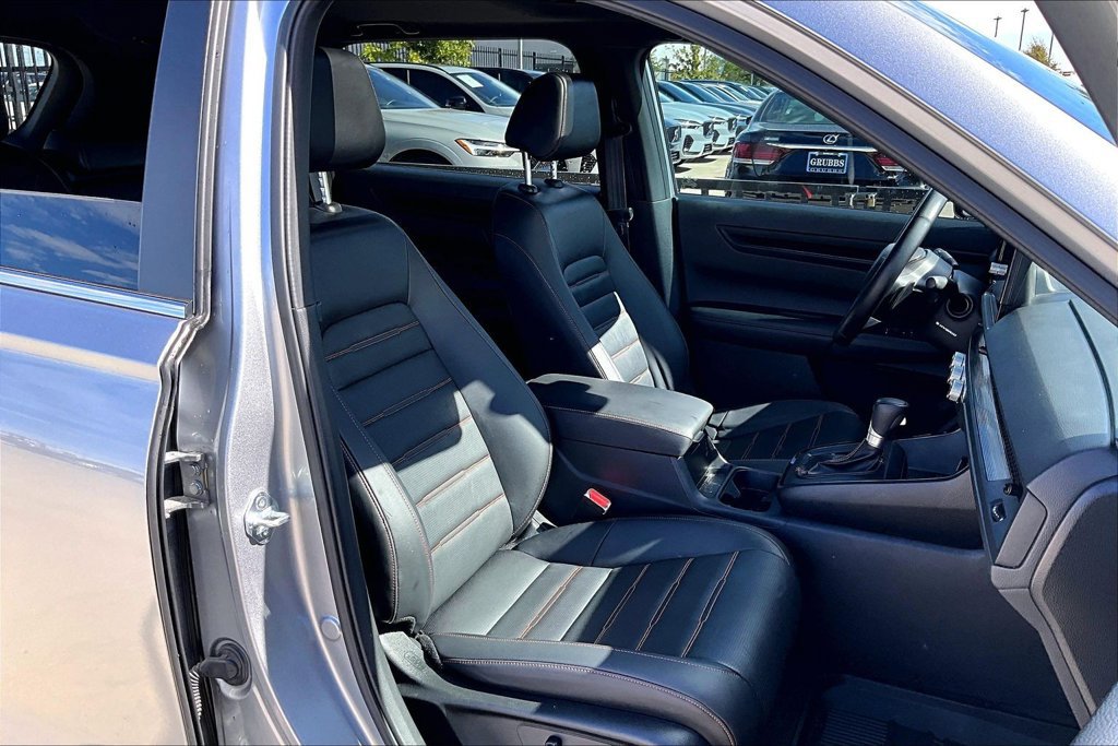 Used 2025 Honda CR-V Sport-L image 9