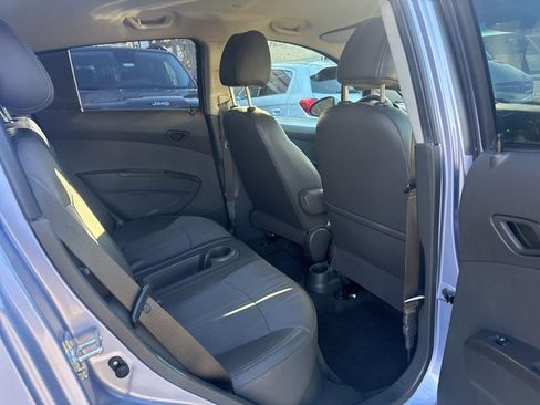 Used 2015 Chevrolet Spark LT image 22