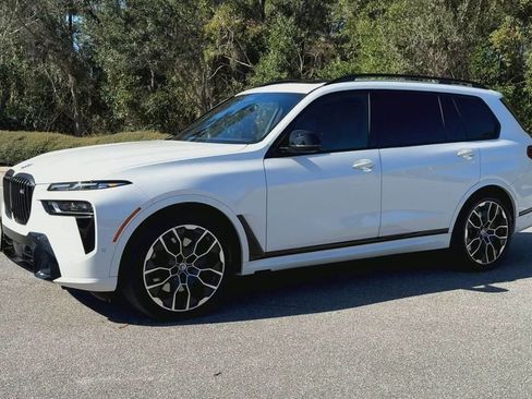 Used 2023 BMW X7 M60i w/ Executive Package image 4