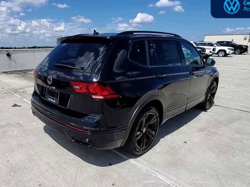 Used 2023 Volkswagen Tiguan SE R-Line FWD image 8