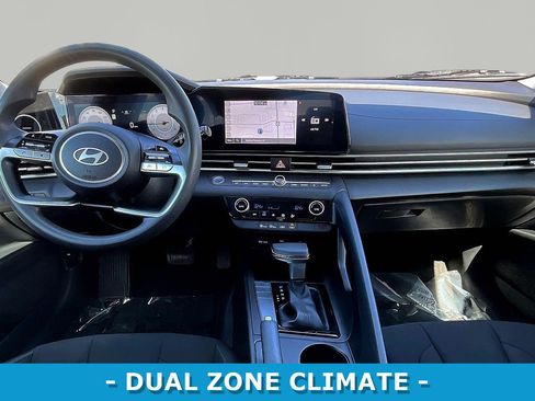 Used 2024 Hyundai Elantra SEL FWD image 7