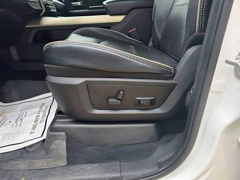 Used 2022 RAM 2500 Laramie AWD/4WD image 16
