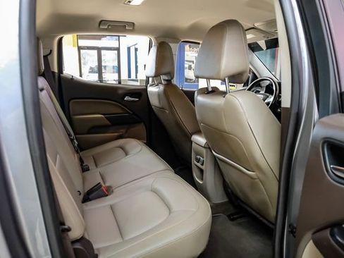 Used 2018 GMC Canyon SLT image 32