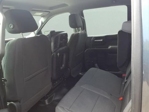 Used 2022 Chevrolet Silverado 1500 LT AWD/4WD image 13