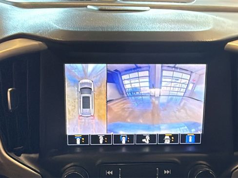 Used 2022 GMC Terrain Denali image 40