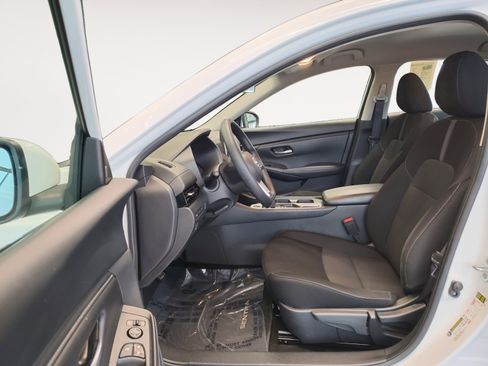 Used 2024 Nissan Sentra SV image 23