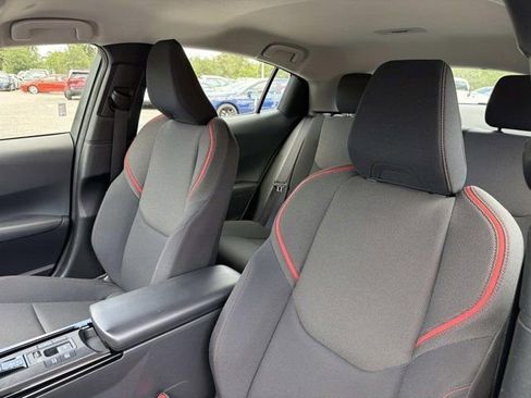 Used 2024 Toyota Prius Prime FWD image 10