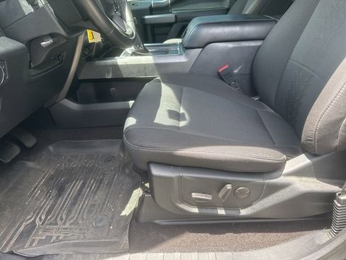Used 2020 Ford F150 XLT w/ Equipment Group 302A Luxury AWD/4WD image 12