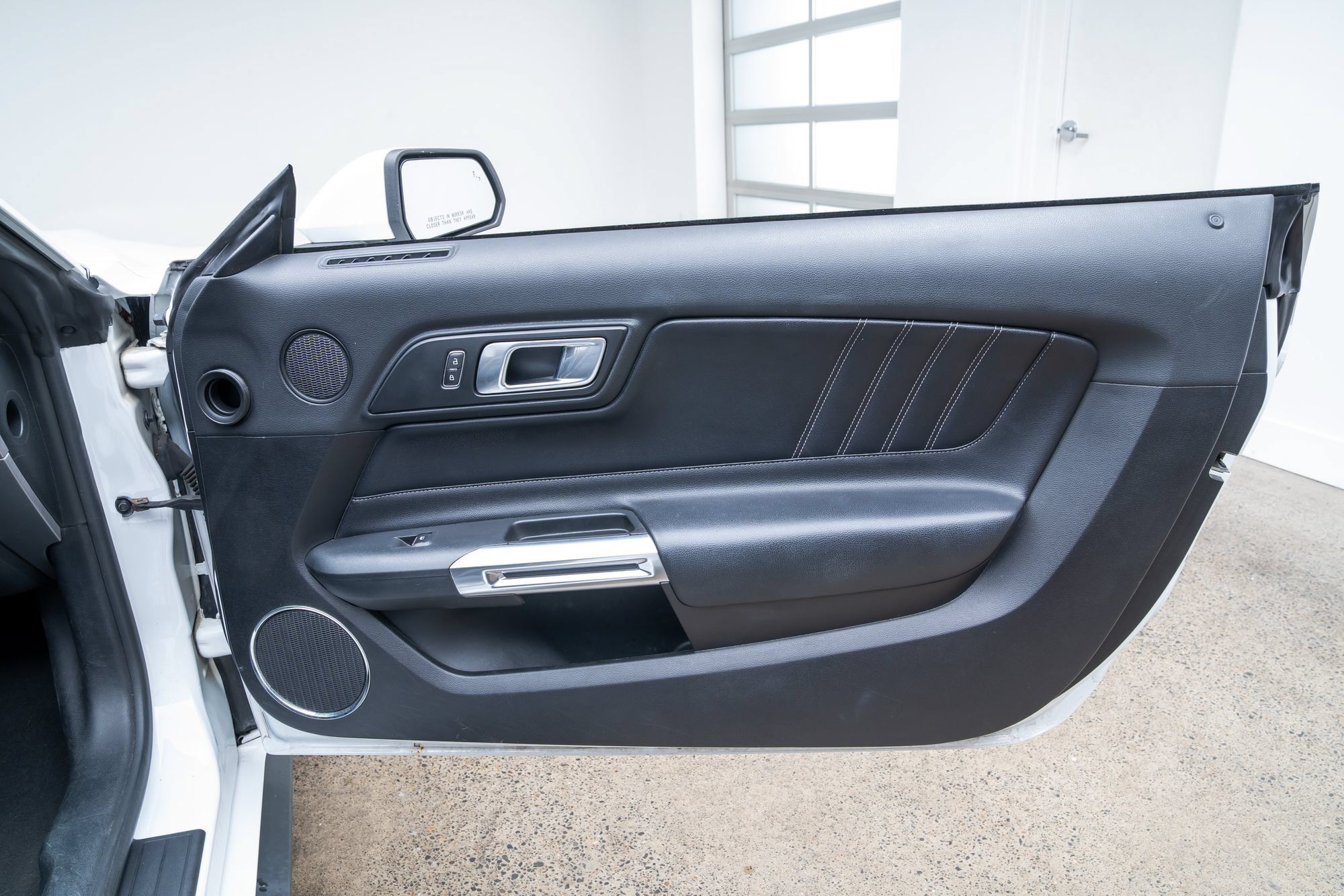 Used 2022 Ford Mustang Premium RWD image 20