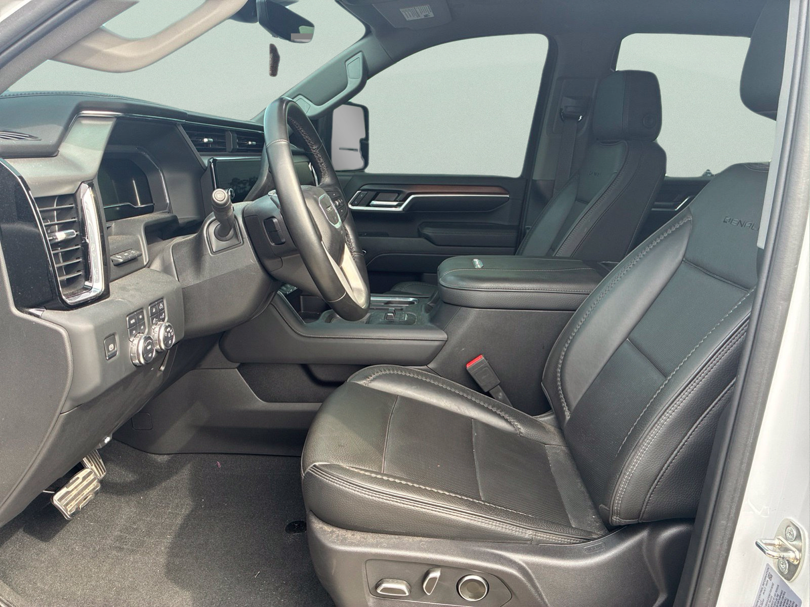Used 2024 GMC Sierra 2500 Denali w/ Denali Reserve Package AWD/4WD image 9