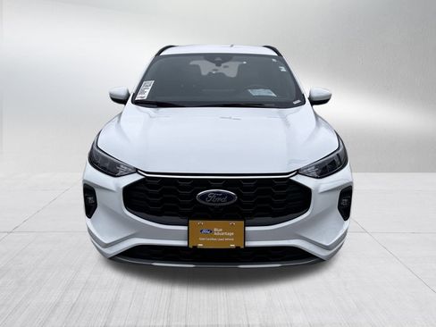 Certified 2023 Ford Escape ST-Line Select w/ Tech Pack #2 image 2