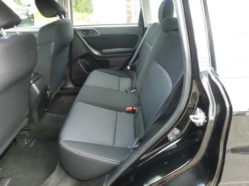 Used 2016 Subaru Forester 2.5i AWD/4WD image 24