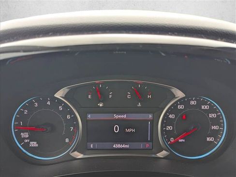 Used 2021 Chevrolet Traverse LT FWD image 9