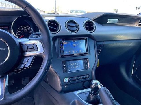 Used 2022 Ford Mustang GT image 9