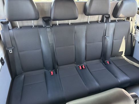 Used 2018 Mercedes-Benz Sprinter 2500 image 16