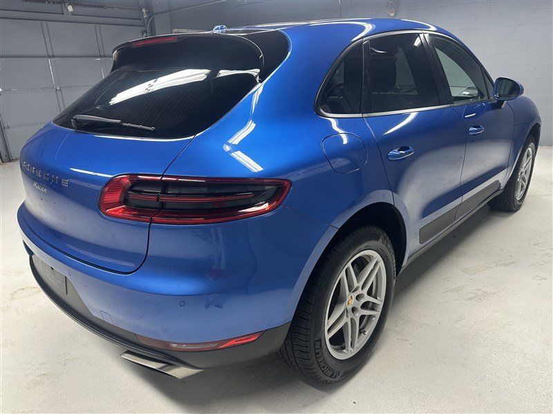 Used 2018 Porsche Macan AWD/4WD image 7