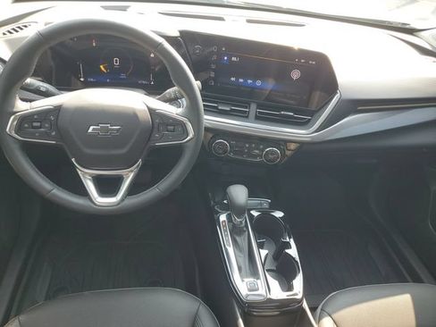 Certified 2024 Chevrolet Trax ACTIV w/ Sunroof Package FWD image 11