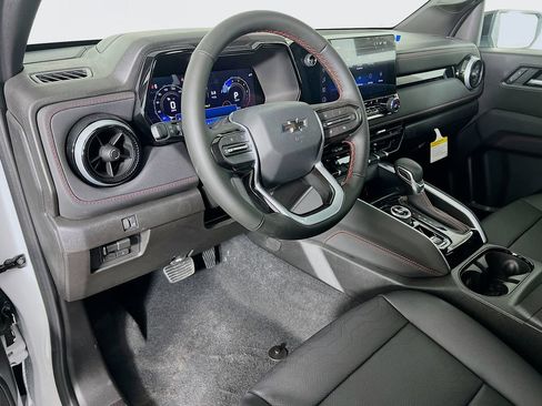 New 2026 Chevrolet Colorado Z71 w/ Midnight Edition AWD/4WD image 9