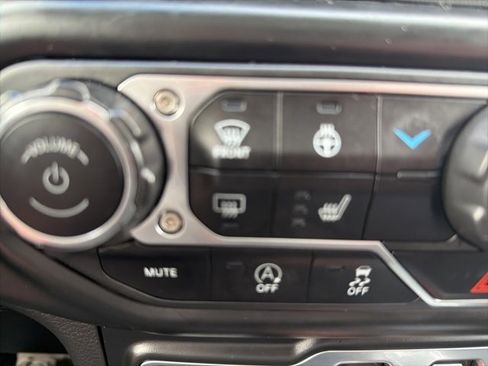 Used 2023 Jeep Wrangler Willys image 42