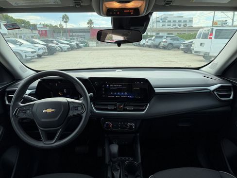 Used 2025 Chevrolet TrailBlazer LT image 31