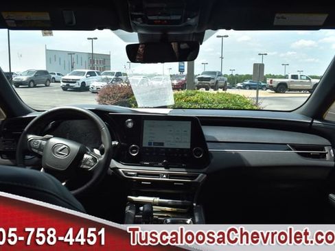 Used 2024 Lexus RX 350 FWD w/ Technology Package image 3