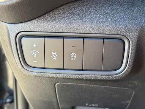 Certified 2025 Kia Soul LX w/ LX Technology Package image 26