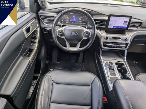 Used 2023 Ford Explorer XLT w/ Equipment Group 202A RWD image 21