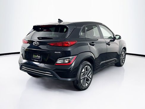 Used 2023 Hyundai Kona SE FWD image 9