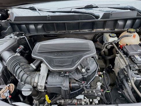 Used 2019 Cadillac XT5 Luxury image 32