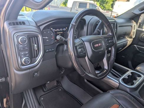 Used 2021 GMC Sierra 2500 AT4 w/ AT4 Premium Plus Package AWD/4WD image 12
