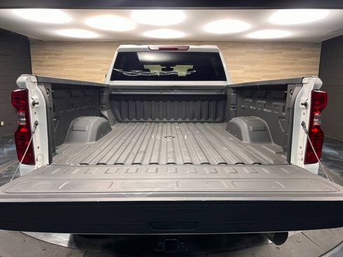 Used 2022 Chevrolet Silverado 2500 Custom w/ Custom Value Package image 20
