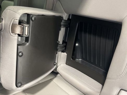 Used 2024 Chevrolet Silverado 2500 LTZ image 28