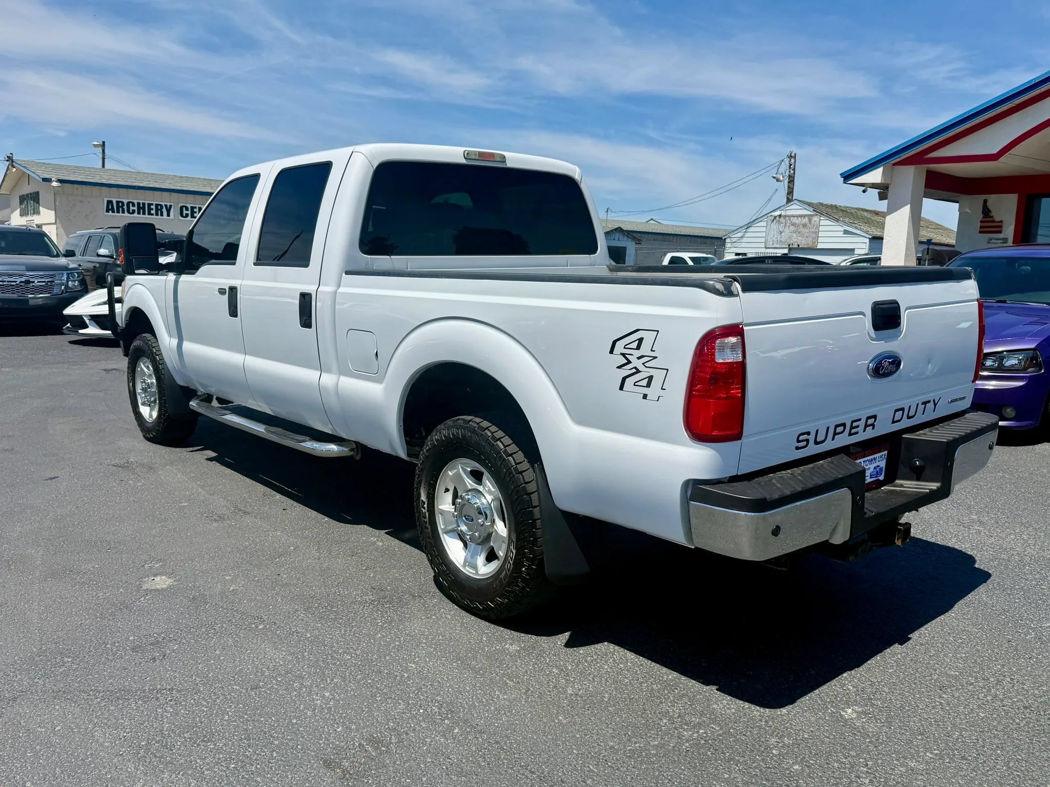 Used 2015 Ford F250 XLT w/ XLT Value Package AWD/4WD image 3