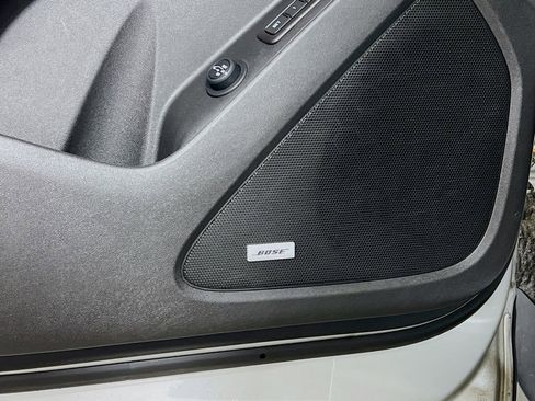 Used 2022 Chevrolet Equinox Premier image 18