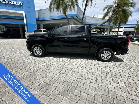 Used 2025 Chevrolet Silverado 1500 RST AWD/4WD image 34