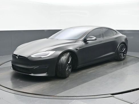 Used 2021 Tesla Model S Plaid image 7