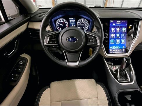 Used 2020 Subaru Outback Premium image 5
