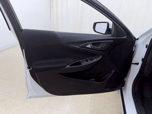 Used 2024 Chevrolet Malibu LT FWD image 16