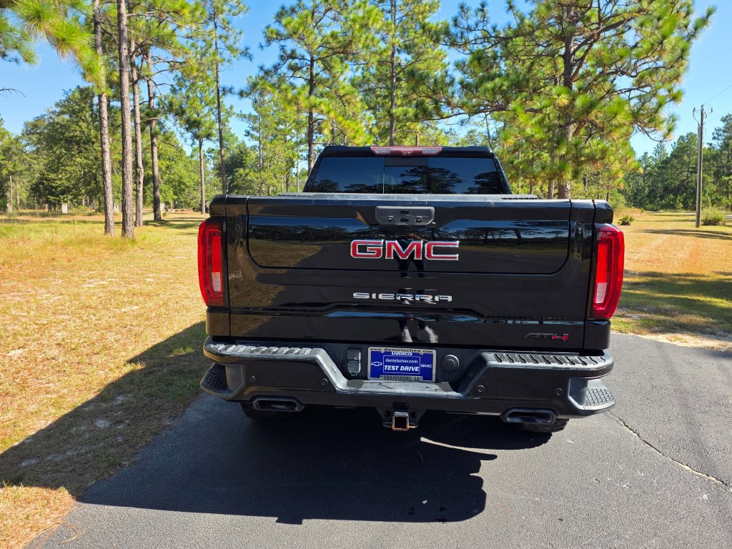 Used 2021 GMC Sierra 1500 AT4 w/ AT4 Premium Package AWD/4WD image 4