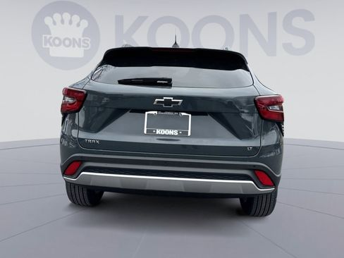 New 2026 Chevrolet Trax LT w/ Driver Confidence Package image 4