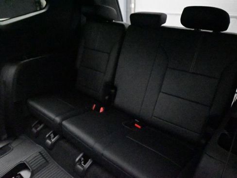 New 2026 GMC Acadia Elevation w/ Elevation Premium Package AWD/4WD image 19