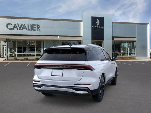New 2026 Lincoln Nautilus Reserve w/ Jet Appearance Package AWD/4WD image 8