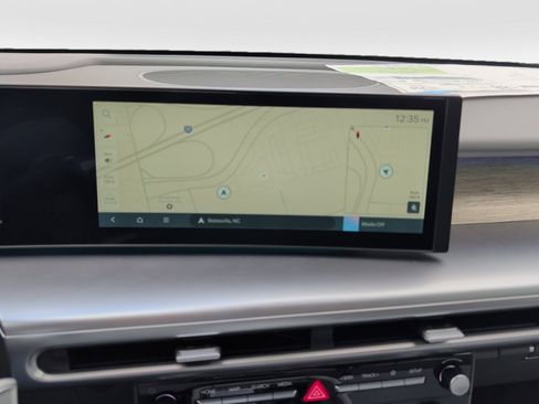 New 2026 Hyundai Ioniq 9 SEL image 17