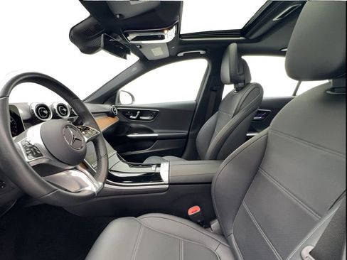 Used 2025 Mercedes-Benz C 300 Sedan image 20