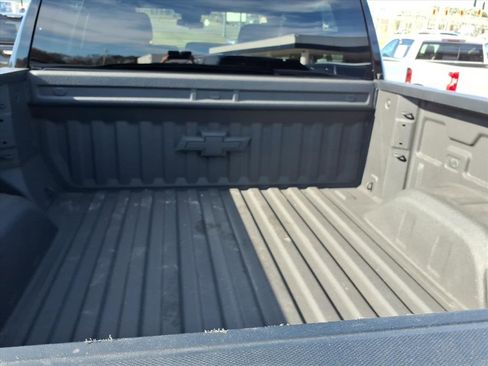 Used 2024 Chevrolet Silverado 1500 Custom Trail Boss w/ LPO, Dark Essentials Package image 16