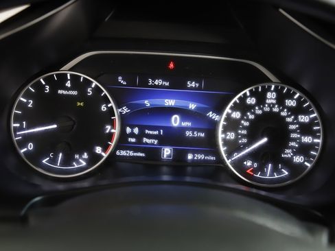 Used 2018 Nissan Murano SV image 16